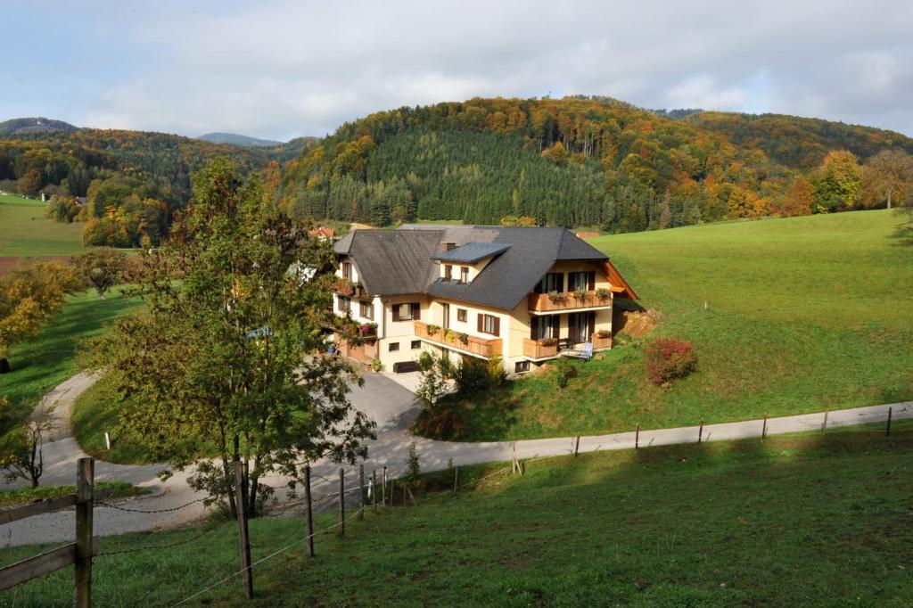 Gasthaus - Gaestehaus Schusterbauer Rein 외부 사진